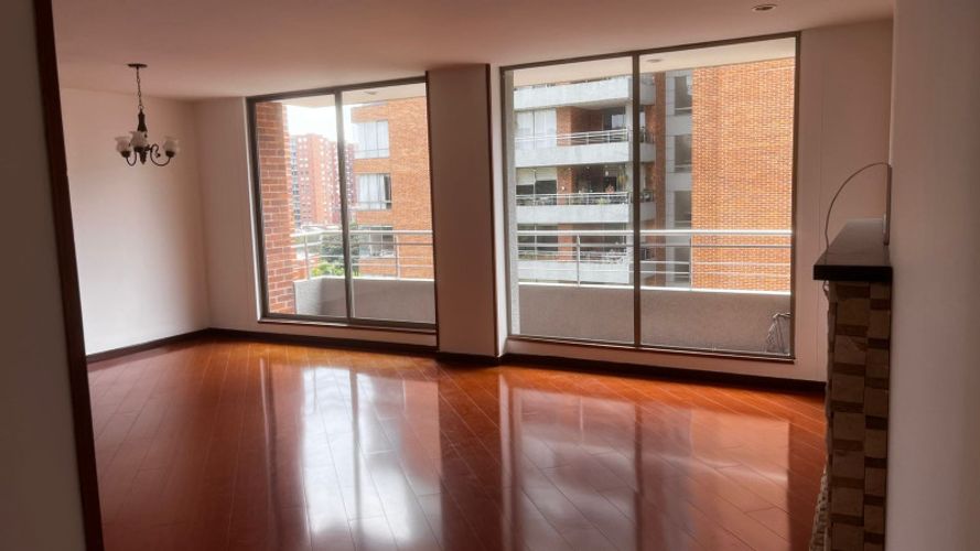 Apartamento de 3 alcobas en venta en Colina Campestre, Bogotá, 133 m² · foto 4 de 18