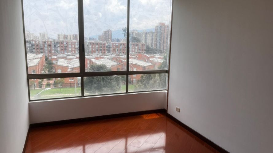 Apartamento de 3 alcobas en venta en Colina Campestre, Bogotá, 133 m² · foto 12 de 18
