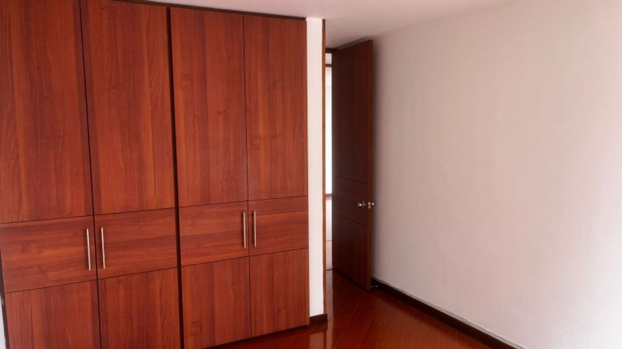 Apartamento de 3 alcobas en venta en Colina Campestre, Bogotá, 133 m² · foto 14 de 18