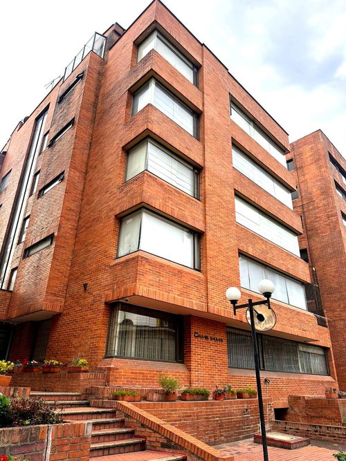 Apartamento en venta en Chico Norte, Bogotá · foto 2 de 23