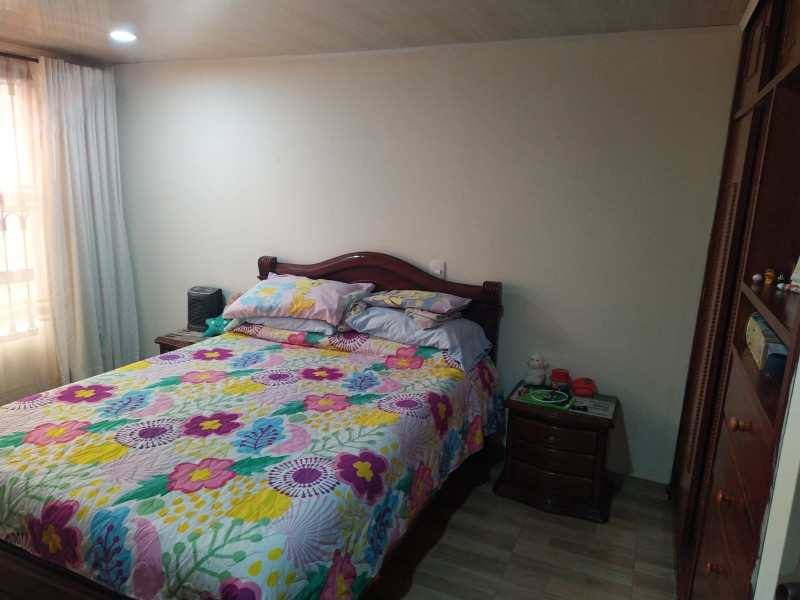 Casa en venta en Floralia I Sector, Bogotá · foto 8 de 17