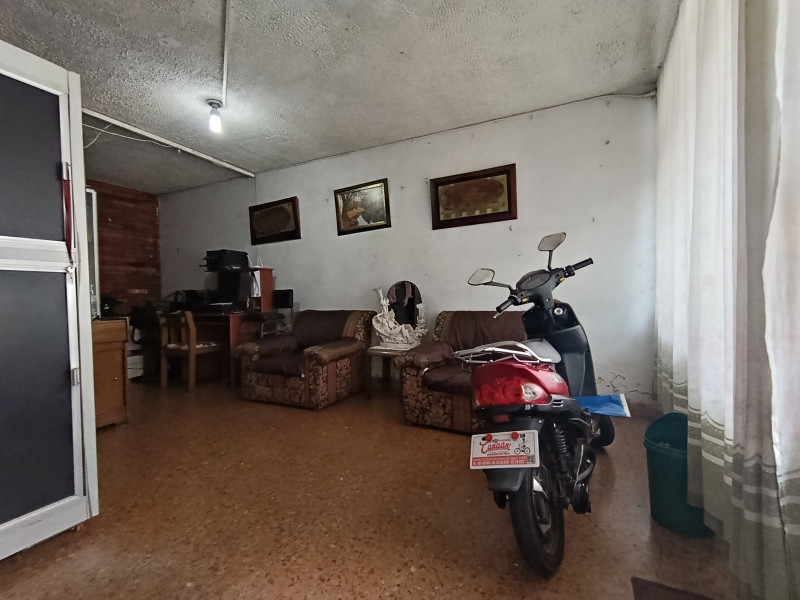 Casa en venta en Modelo Sur, Bogotá · foto 2 de 24