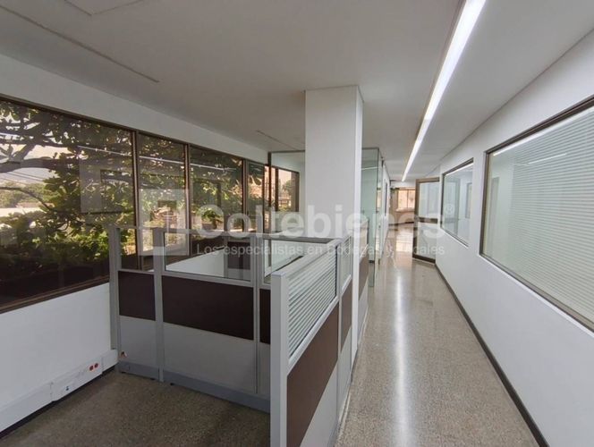 Bodega en arriendo en Manuel Restrepo, Sabaneta, 3198 m² · foto 9 de 23