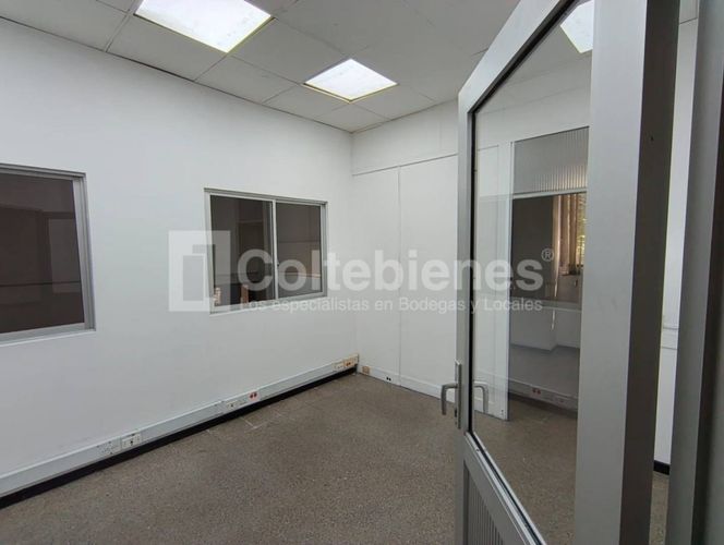 Bodega en arriendo en Manuel Restrepo, Sabaneta, 3198 m² · foto 15 de 23