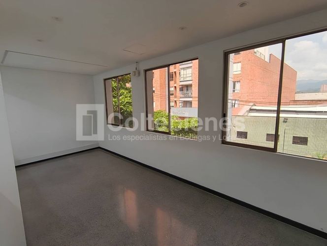Bodega en arriendo en Manuel Restrepo, Sabaneta, 3198 m² · foto 19 de 23