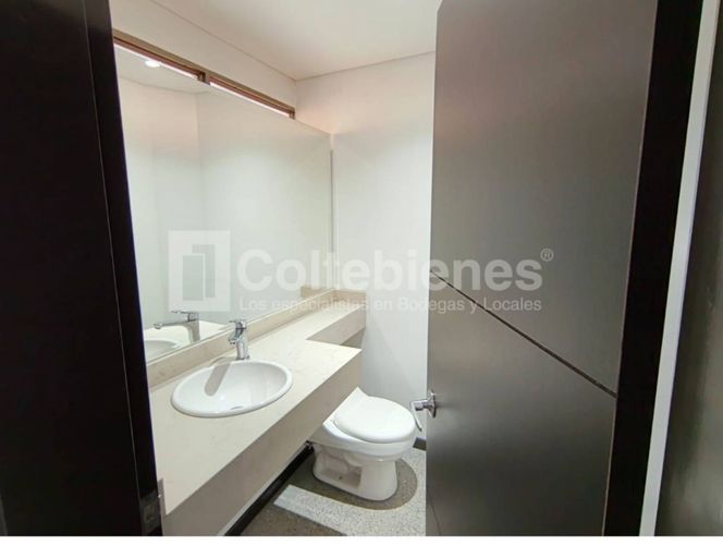 Bodega en arriendo en Manuel Restrepo, Sabaneta, 3198 m² · foto 22 de 23