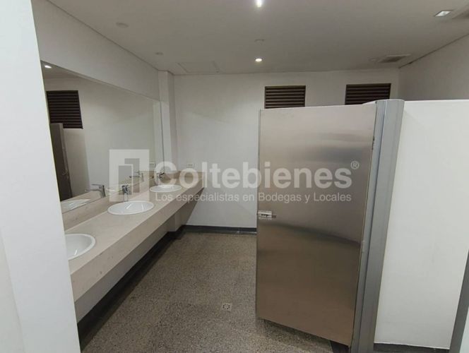 Bodega en arriendo en Manuel Restrepo, Sabaneta, 3198 m² · foto 23 de 23