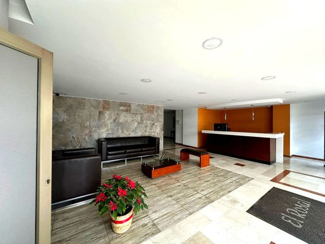 Apartamento en venta en Santa Barbara, Bogotá · foto 4 de 24