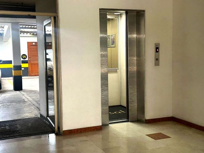 Apartamento en venta en Santa Barbara, Bogotá · foto 7 de 24