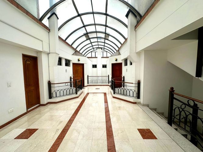 Apartamento en venta en Santa Barbara, Bogotá · foto 8 de 24