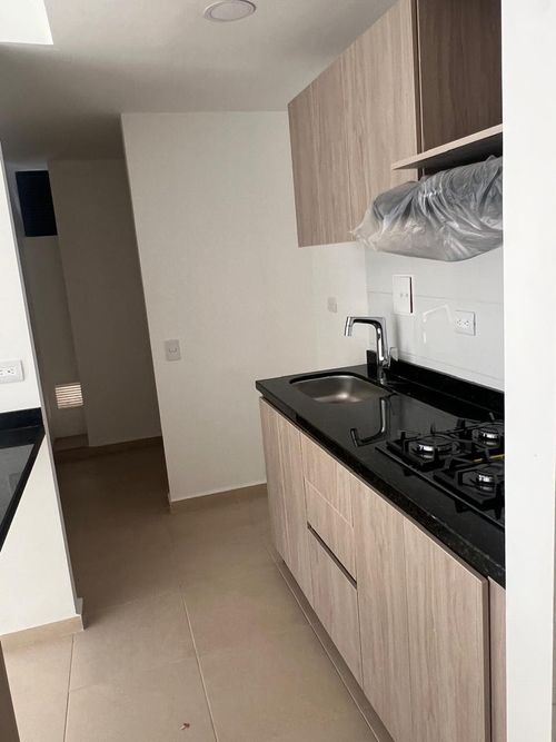 Apartamento de 3 alcobas en venta en Jardines De Coaviconsa, Bucaramanga, 75 m² · foto 3 de 19