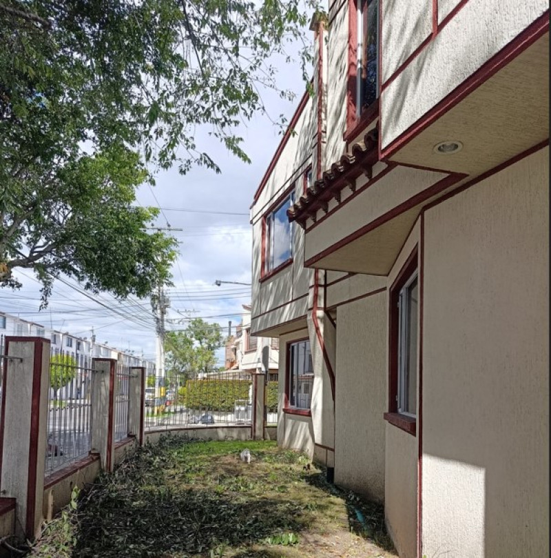 Casa en venta en Villa Magdala, Bogotá · foto 3 de 18