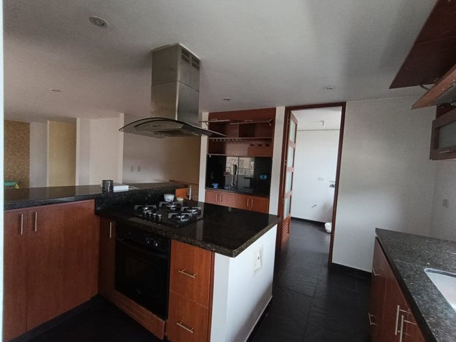 Apartamento de 3 alcobas en venta en Centro Internacional, Bogotá, 133 m² · foto 8 de 24