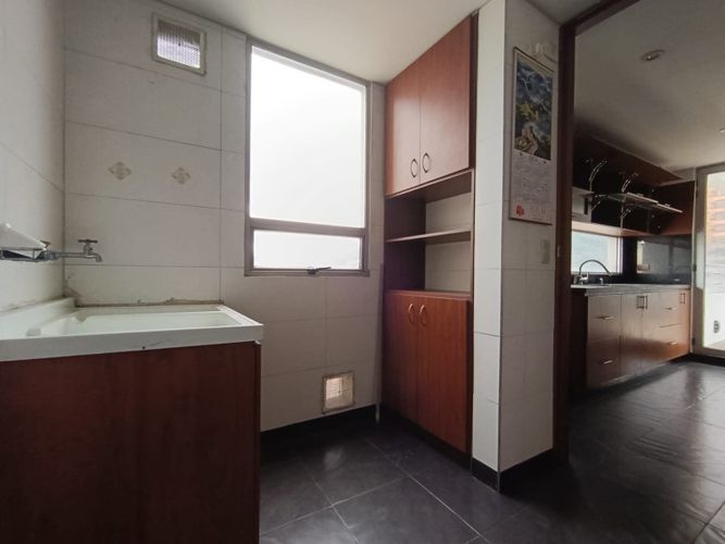 Apartamento de 3 alcobas en venta en Centro Internacional, Bogotá, 133 m² · foto 23 de 24