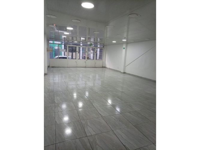 Local en arriendo en Sector Plaza De Bolivar, Pereira, 230 m² · foto 3 de 18