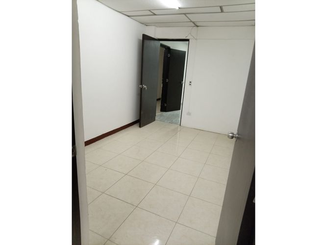 Local en arriendo en Sector Plaza De Bolivar, Pereira, 230 m² · foto 4 de 18