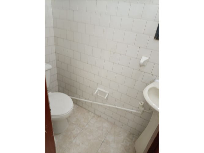 Local en arriendo en Sector Plaza De Bolivar, Pereira, 230 m² · foto 16 de 18
