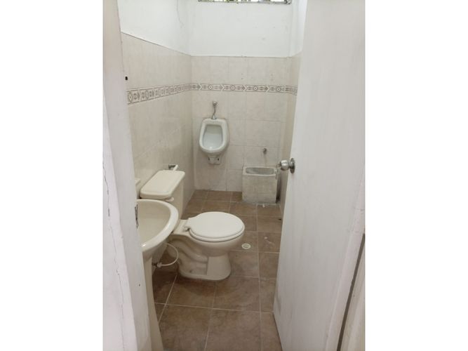 Local en arriendo en Sector Plaza De Bolivar, Pereira, 230 m² · foto 17 de 18