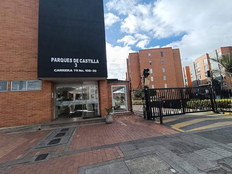 Apartamento en venta en Castilla, Bogotá · foto 2 de 24