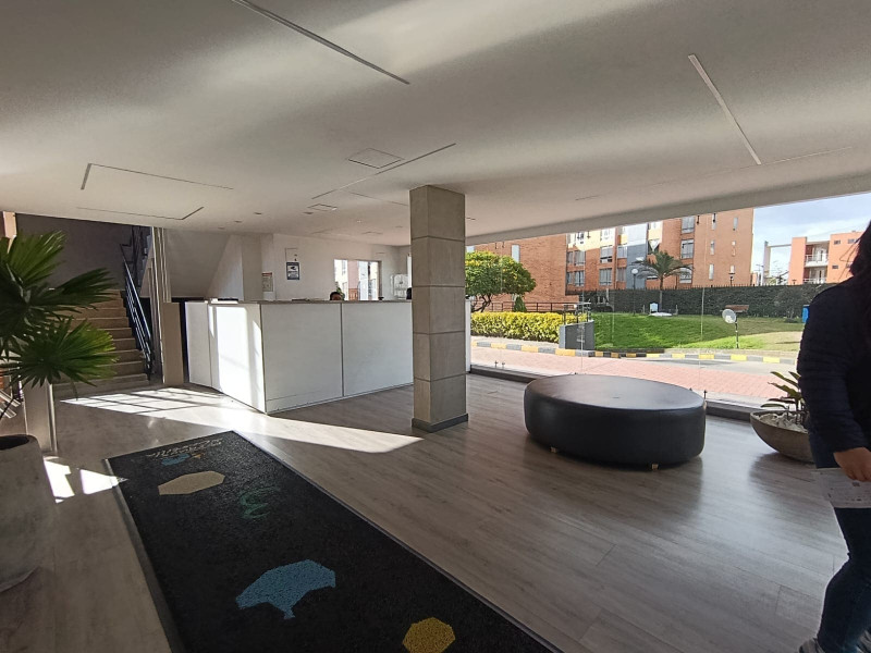 Apartamento en venta en Castilla, Bogotá · foto 3 de 24