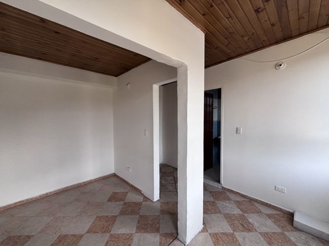 Casa de 3 alcobas en venta en Santa Lucia, Bogotá, 158 m² · foto 4 de 12