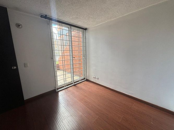 Apartamento en venta en San Andres, Bogotá · foto 9 de 19
