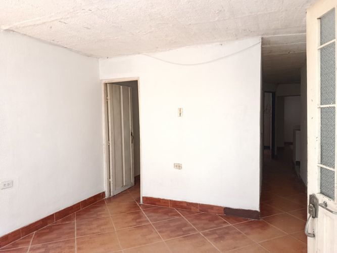 Casa de 8 alcobas en venta en San Nicolas, Soacha, 224 m² · foto 11 de 24