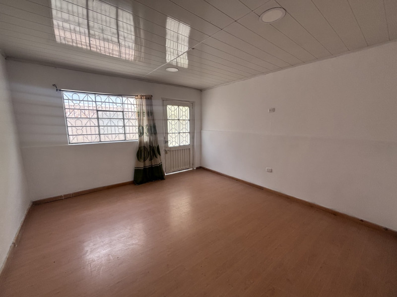 Casa en venta en Santa Lucia, Bogotá · foto 8 de 17