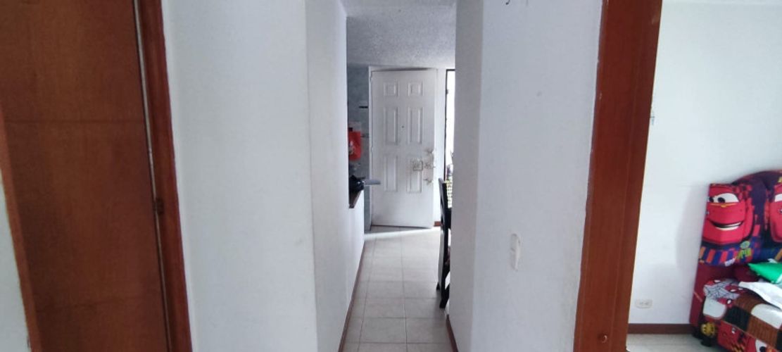 Apartamento de 3 alcobas en venta en Zona Industrial Santa Ana, Soacha, 56 m² · foto 4 de 17