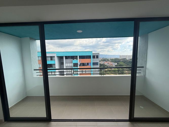 Apartamento de 2 alcobas en venta en Jardines De Coaviconsa, Bucaramanga, 65 m² · foto 3 de 24