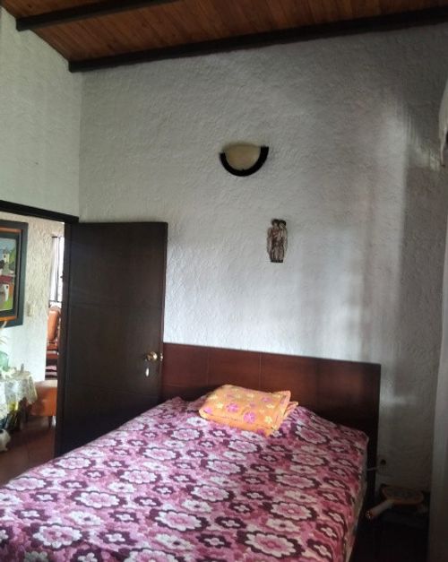 Casa de 4 alcobas en venta en El Poblado, Girón, 233 m² · foto 6 de 10