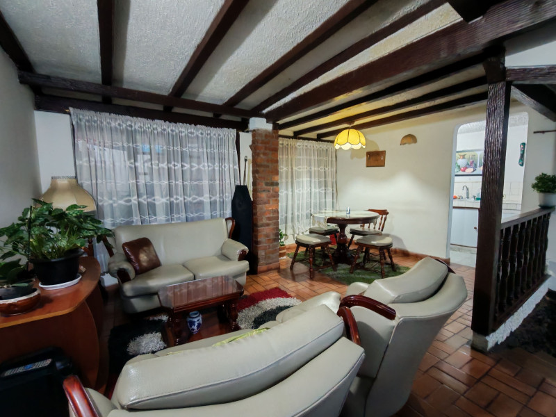 Casa en venta en San Blas, Bogotá · foto 8 de 18