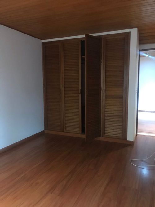 Casa de 5 alcobas en venta en San Jose De Bavaria, Bogotá, 265 m² · foto 6 de 24