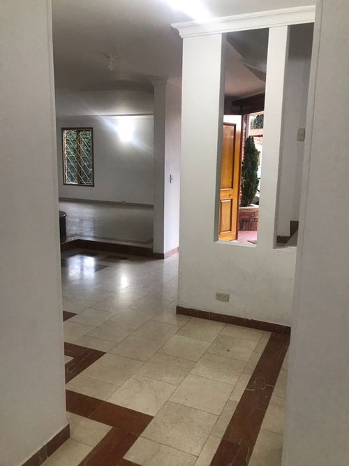 Casa de 5 alcobas en venta en San Jose De Bavaria, Bogotá, 265 m² · foto 18 de 24