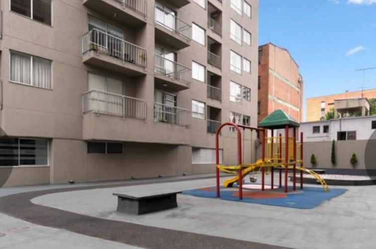 Apartaestudio en venta en Chapinero, Bogotá, 49 m² · foto 2 de 18