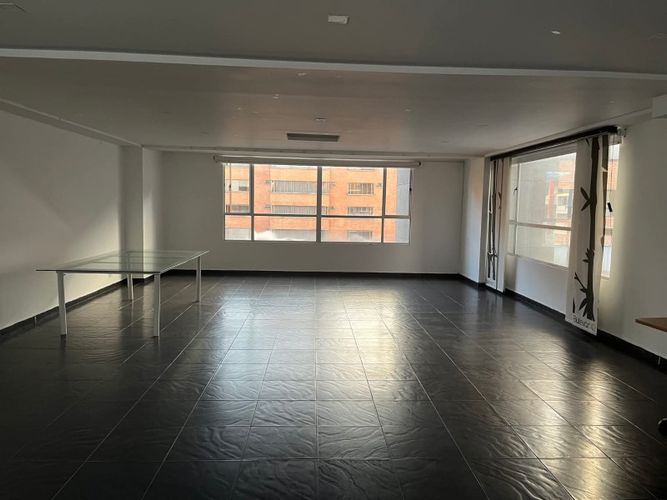 Apartaestudio en venta en Chapinero, Bogotá, 49 m² · foto 4 de 18