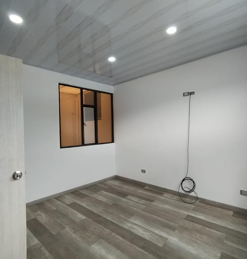 Casa en venta en Usminia, Bogotá · foto 10 de 23