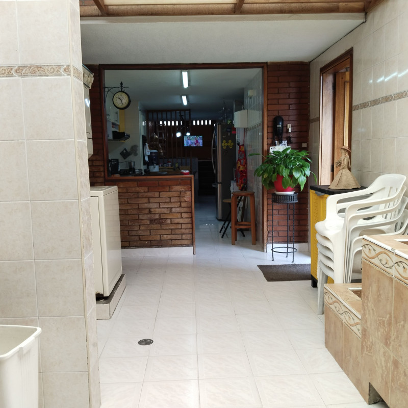 Casa en venta en Nueva Autopista, Bogotá · foto 7 de 24