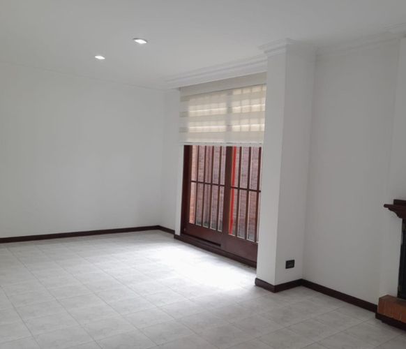 Casa de 3 alcobas en venta en Nueva Autopista, Bogotá, 116 m² · foto 6 de 10