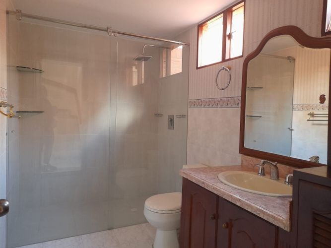 Casa de 3 alcobas en venta en Nueva Autopista, Bogotá, 116 m² · foto 9 de 10