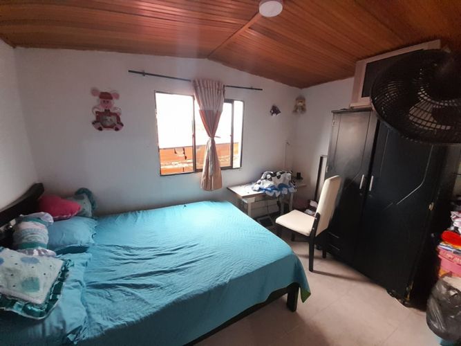 Casa de 6 alcobas en venta en Antonio Nariño, Soledad, 98 m² · foto 3 de 14