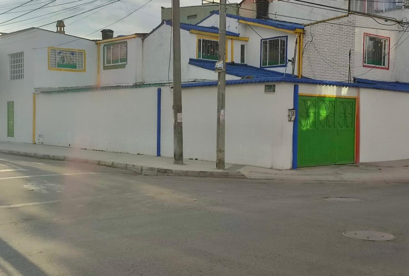 Casa en venta en Villa Claudia, Bogotá · foto 2 de 24