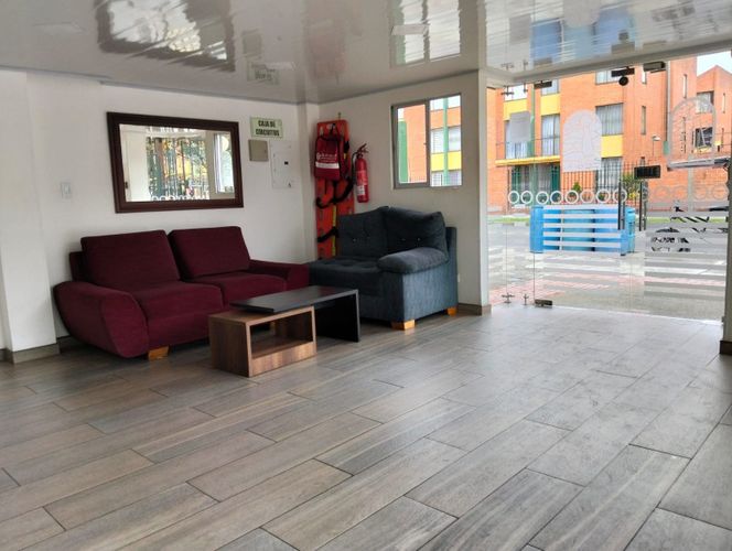 Apartamento de 3 alcobas en venta en Hipotecho, Bogotá, 55 m² · foto 2 de 23