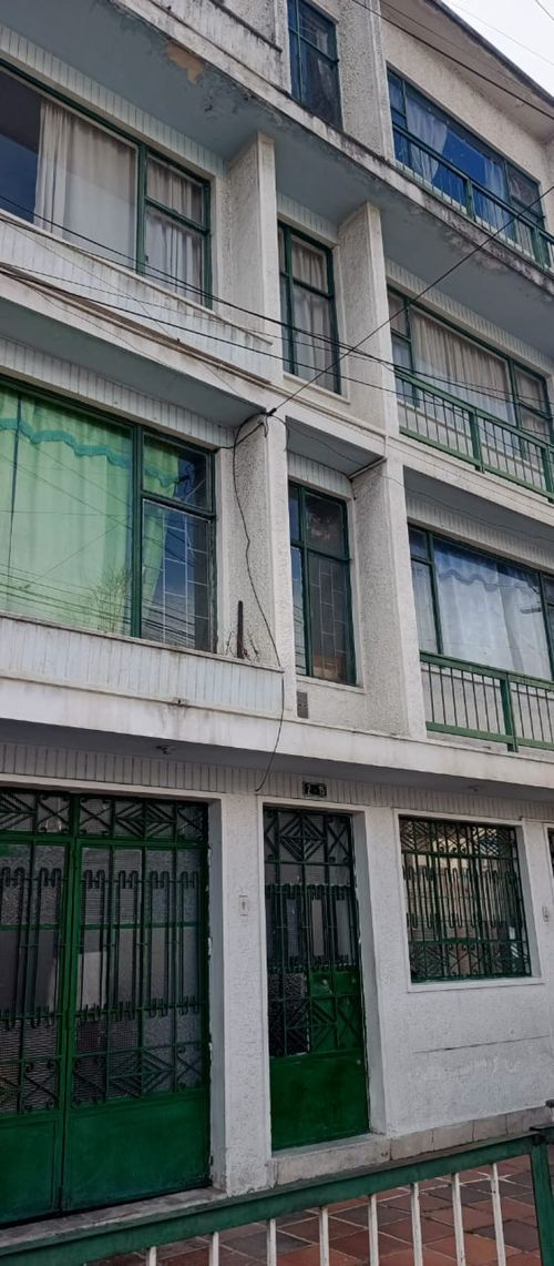 Apartamento de 4 alcobas en venta en Eduardo Santos, Bogotá, 95 m² · foto 2 de 11