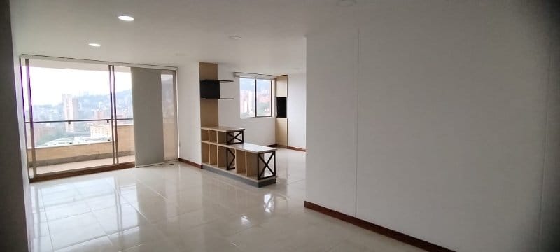 Apartamento de 2 alcobas en arriendo en La Visitación, Medellín, 88 m² · foto 6 de 17