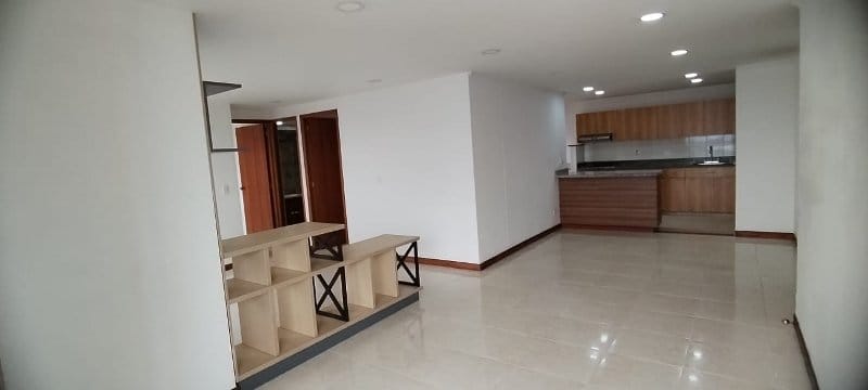 Apartamento de 2 alcobas en arriendo en La Visitación, Medellín, 88 m² · foto 7 de 17