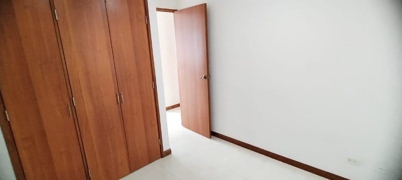 Apartamento de 2 alcobas en arriendo en La Visitación, Medellín, 88 m² · foto 15 de 17