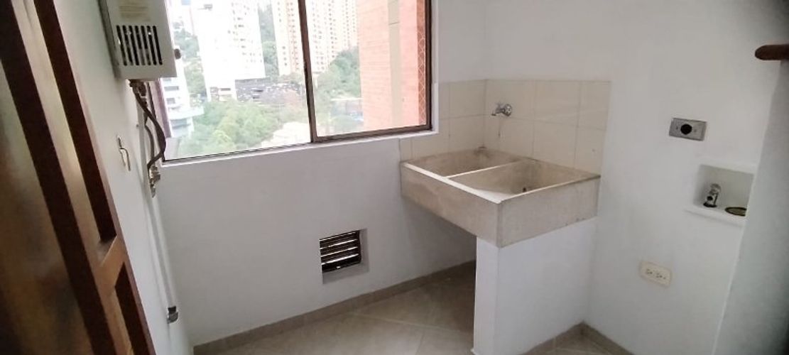 Apartamento de 2 alcobas en arriendo en La Visitación, Medellín, 88 m² · foto 17 de 17