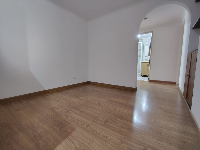 Apartamento en venta en Santa Barbara, Bogotá · foto 6 de 18