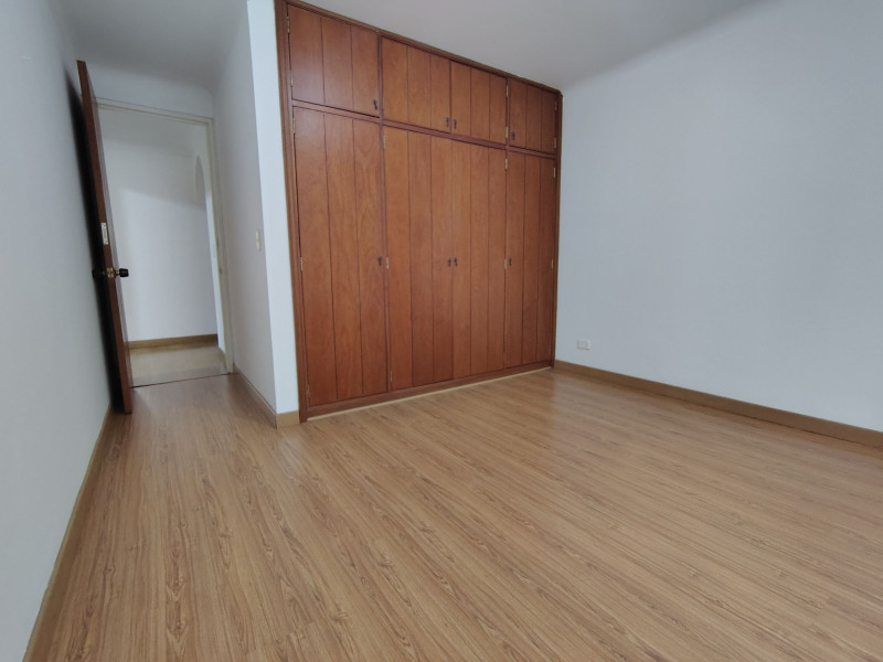 Apartamento en venta en Santa Barbara, Bogotá · foto 9 de 18